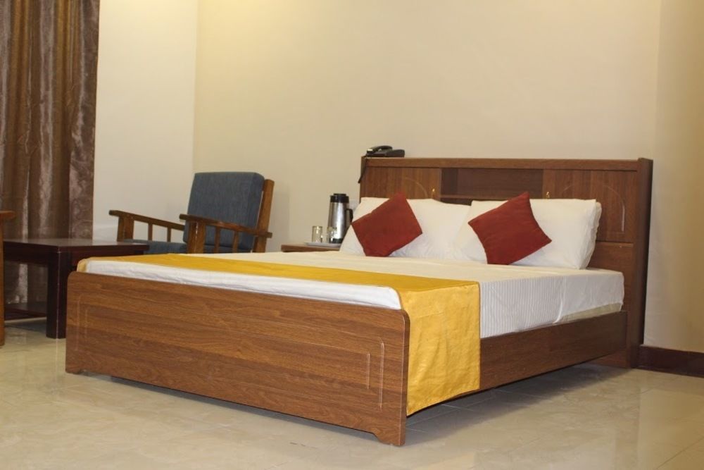 Stayeasy Majestic Bangalore Exterior photo