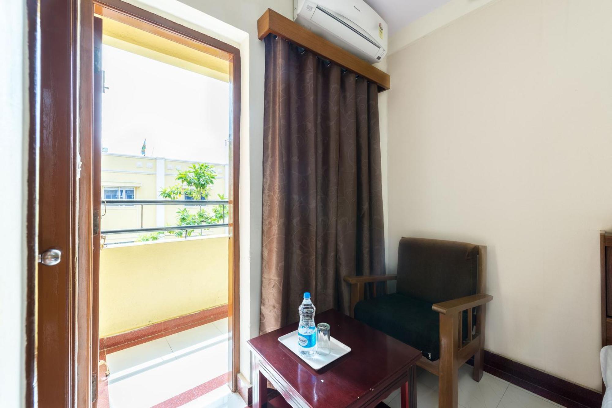 Stayeasy Majestic Bangalore Exterior photo